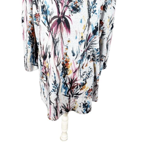 Shana V-Neck Tunic Brush Knit Shirt Floral Bouquet Print Boho Artsy Size XXL - Picture 8 of 10